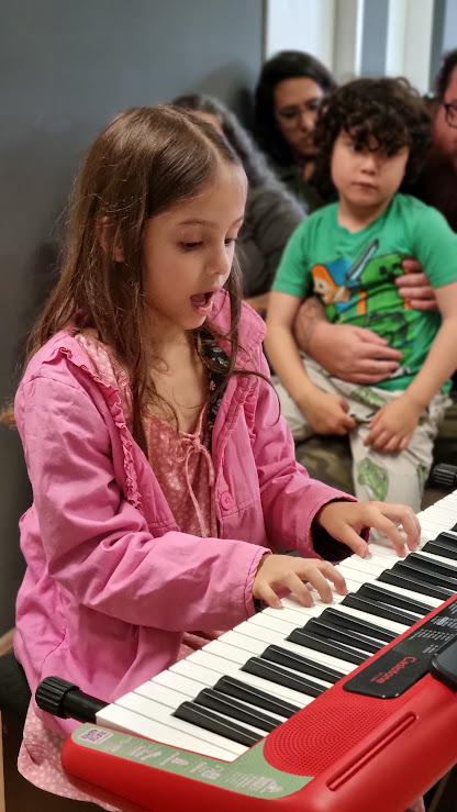 Aulas de Musica para Crianças, Adultos e 3a idade. Escola de Musica em Cotia Granja Vianna